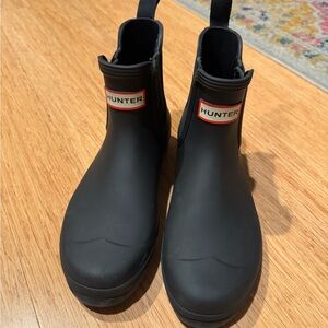 Hunter Rain Boots – Women’s Size 9 (Black)